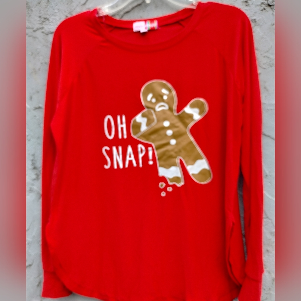 "MERRY WEAR" PJ TOP.  SZ LG